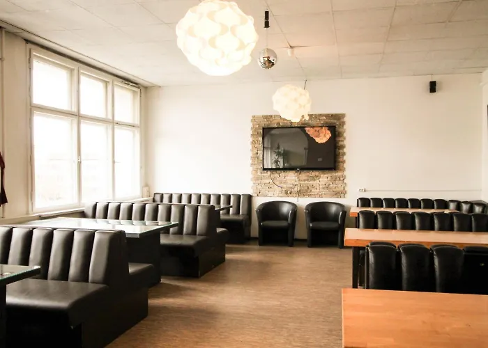 شباب متروبول *