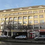 Metropol Hostel *
