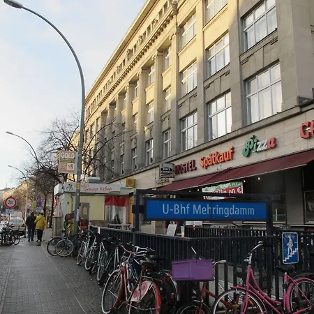 אכסניה Metropol *